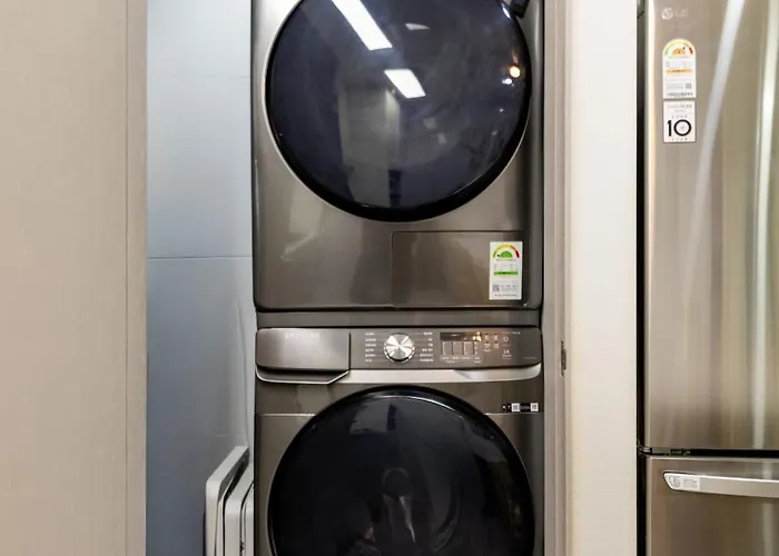 Apartment 김포공항ㆍ까치산역ㆍ최대11명ㆍ3룸화2ㆍ각방에어컨ㆍ2층독채 *
